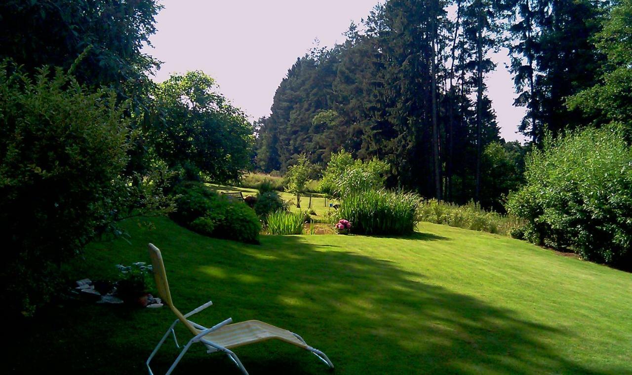 Apartment Mit Burgblick Im Gruenen, Familie Held 부르그탄 외부 사진